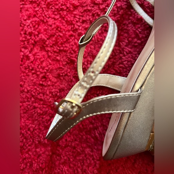 Dressy sandals/shoes - Picture 6 of 8